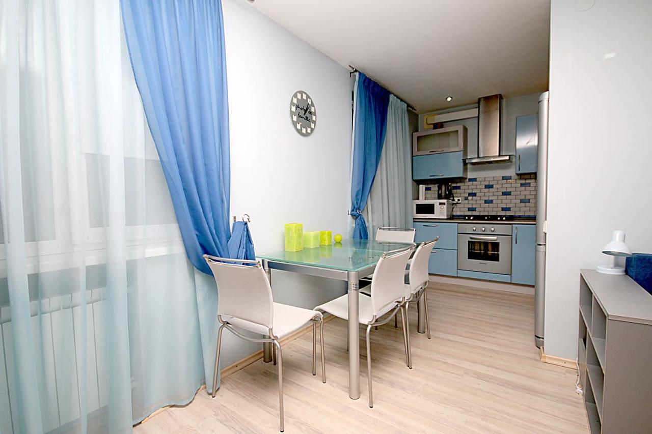 Inn Home Apartments - Pechersk Area เคียฟ ภายนอก รูปภาพ